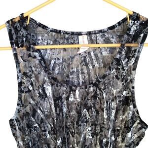 No Boundaries TankTop Plus Sz2XL Elastic Lace Gray/Wht Print NWOT